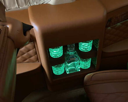 Чорний Мерседес Sprinter, об'ємом двигуна 2.14 л та пробігом 3 тис. км за 180000 $, фото 27 на Automoto.ua