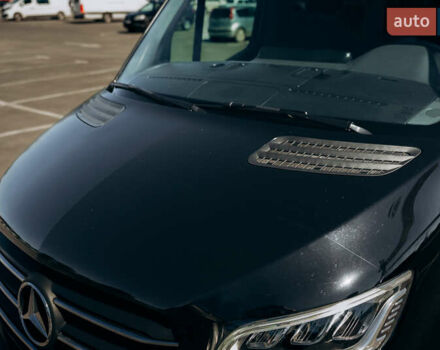 Черный Мерседес Sprinter, объемом двигателя 1.9 л и пробегом 260 тыс. км за 45000 $, фото 7 на Automoto.ua