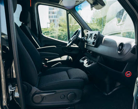 Черный Мерседес Sprinter, объемом двигателя 1.9 л и пробегом 260 тыс. км за 45000 $, фото 25 на Automoto.ua