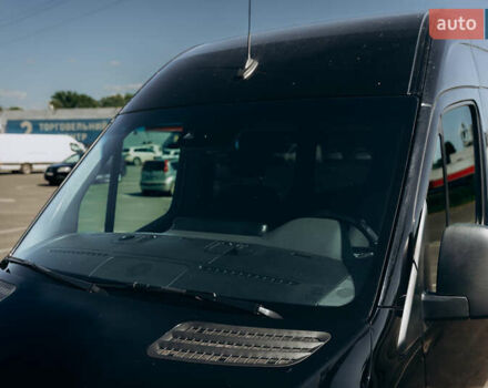 Черный Мерседес Sprinter, объемом двигателя 1.9 л и пробегом 260 тыс. км за 45000 $, фото 4 на Automoto.ua