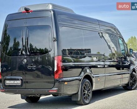 Черный Мерседес Sprinter, объемом двигателя 1.99 л и пробегом 17 тыс. км за 220000 $, фото 42 на Automoto.ua
