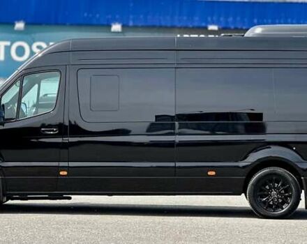 Черный Мерседес Sprinter, объемом двигателя 1.99 л и пробегом 17 тыс. км за 220000 $, фото 11 на Automoto.ua