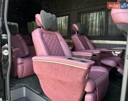 Черный Мерседес Sprinter, объемом двигателя 1.99 л и пробегом 17 тыс. км за 220000 $, фото 109 на Automoto.ua