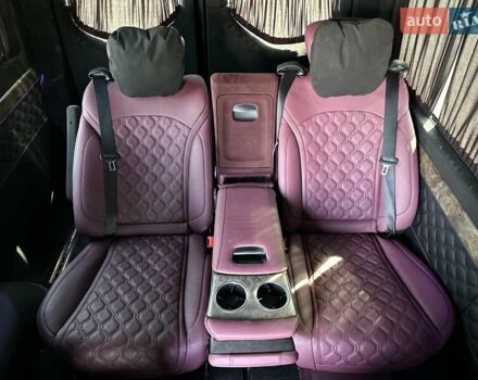 Черный Мерседес Sprinter, объемом двигателя 1.99 л и пробегом 17 тыс. км за 220000 $, фото 72 на Automoto.ua