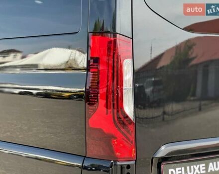 Черный Мерседес Sprinter, объемом двигателя 1.99 л и пробегом 17 тыс. км за 220000 $, фото 29 на Automoto.ua