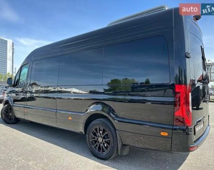Черный Мерседес Sprinter, объемом двигателя 1.99 л и пробегом 17 тыс. км за 220000 $, фото 31 на Automoto.ua