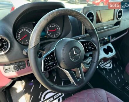 Черный Мерседес Sprinter, объемом двигателя 1.99 л и пробегом 17 тыс. км за 220000 $, фото 57 на Automoto.ua