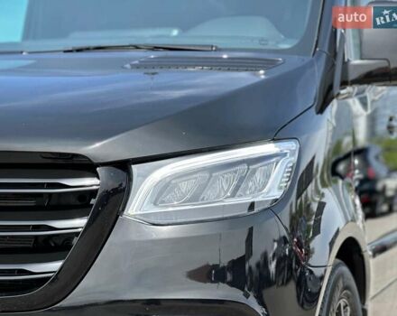 Черный Мерседес Sprinter, объемом двигателя 1.99 л и пробегом 17 тыс. км за 220000 $, фото 10 на Automoto.ua