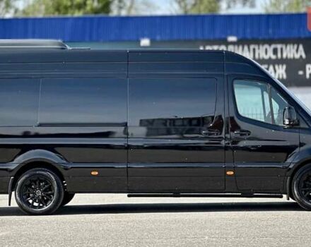 Черный Мерседес Sprinter, объемом двигателя 1.99 л и пробегом 17 тыс. км за 220000 $, фото 30 на Automoto.ua