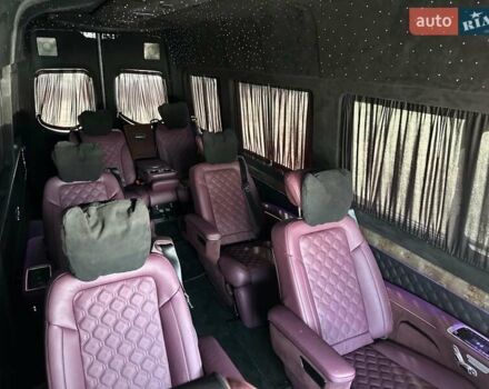 Черный Мерседес Sprinter, объемом двигателя 1.99 л и пробегом 17 тыс. км за 220000 $, фото 101 на Automoto.ua