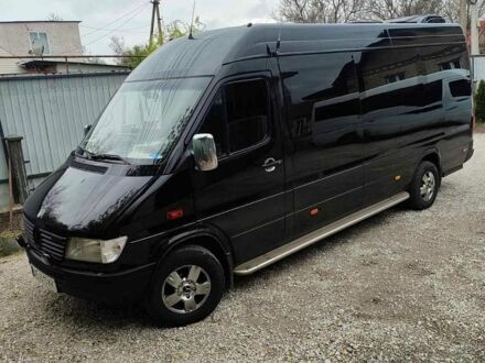 Черный Мерседес Sprinter, объемом двигателя 2.9 л и пробегом 500 тыс. км за 14000 $, фото 1 на Automoto.ua