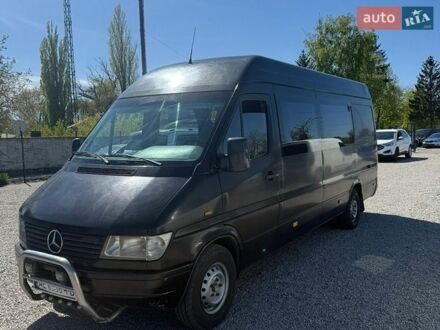 Черный Мерседес Sprinter, объемом двигателя 2.87 л и пробегом 300 тыс. км за 5900 $, фото 1 на Automoto.ua