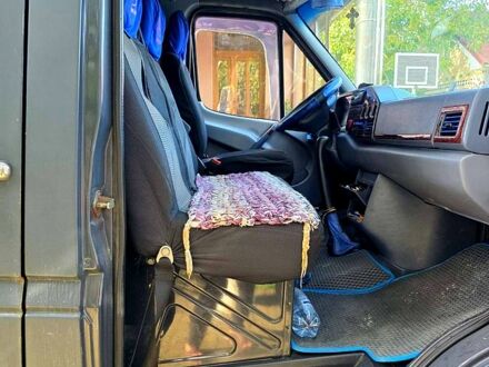 Мерседес Sprinter 1998 у Гусятине на Automoto.ua Чорний Мерседес Sprinter, об'ємом двигуна 2.9 л та пробігом 873 тис. км за 3500 $, фото 1 на Automoto.ua