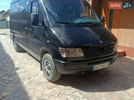Черный Мерседес Sprinter, объемом двигателя 2.87 л и пробегом 600 тыс. км за 5700 $, фото 1 на Automoto.ua