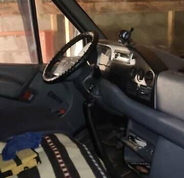 Чорний Мерседес Sprinter, об'ємом двигуна 2.3 л та пробігом 340 тис. км за 8000 $, фото 1 на Automoto.ua
