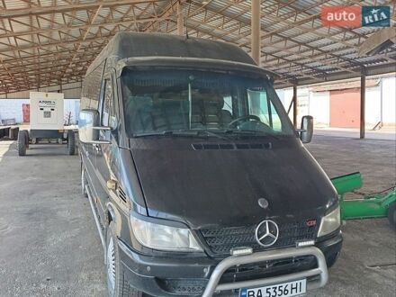 Черный Мерседес Sprinter, объемом двигателя 2.69 л и пробегом 710 тыс. км за 10300 $, фото 1 на Automoto.ua