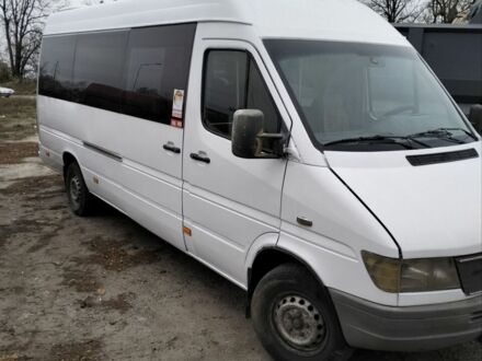 Черный Мерседес Sprinter, объемом двигателя 0 л и пробегом 100 тыс. км за 7000 $, фото 1 на Automoto.ua
