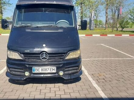 Черный Мерседес Sprinter, объемом двигателя 2.15 л и пробегом 650 тыс. км за 6950 $, фото 1 на Automoto.ua