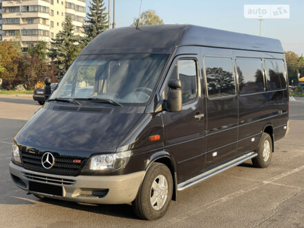 Черный Мерседес Sprinter, объемом двигателя 2.7 л и пробегом 740 тыс. км за 14999 $, фото 1 на Automoto.ua