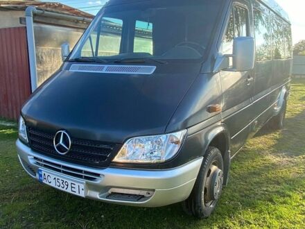 Чорний Мерседес Sprinter, об'ємом двигуна 2.15 л та пробігом 610 тис. км за 14000 $, фото 1 на Automoto.ua