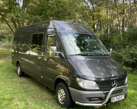 Чорний Мерседес Sprinter, об'ємом двигуна 2.15 л та пробігом 450 тис. км за 15300 $, фото 1 на Automoto.ua