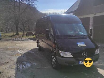 Мерседес Sprinter 2004 в Тячеве на Automoto.ua Черный Мерседес Sprinter, объемом двигателя 0 л и пробегом 815 тыс. км за 10500 $, фото 1 на Automoto.ua