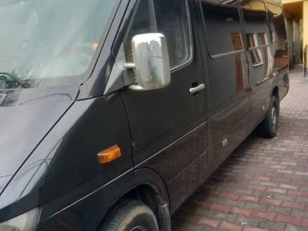Чорний Мерседес Sprinter, об'ємом двигуна 2.2 л та пробігом 627 тис. км за 8500 $, фото 1 на Automoto.ua