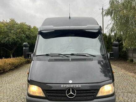Черный Мерседес Sprinter, объемом двигателя 2.2 л и пробегом 15 тыс. км за 11800 $, фото 1 на Automoto.ua