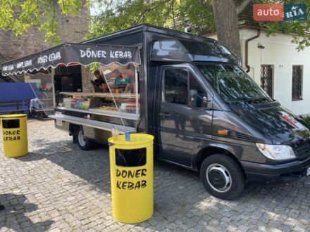Черный Мерседес Sprinter, объемом двигателя 2.15 л и пробегом 320 тыс. км за 22000 $, фото 1 на Automoto.ua