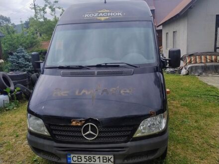 Черный Мерседес Sprinter, объемом двигателя 2.1 л и пробегом 416 тыс. км за 4600 $, фото 1 на Automoto.ua