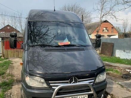 Черный Мерседес Sprinter, объемом двигателя 2.7 л и пробегом 580 тыс. км за 14000 $, фото 1 на Automoto.ua