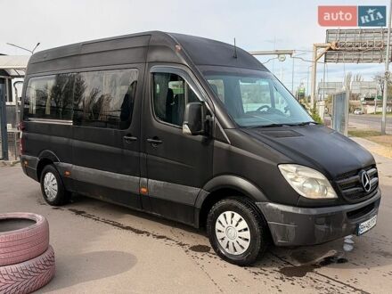 Черный Мерседес Sprinter, объемом двигателя 2.15 л и пробегом 400 тыс. км за 8200 $, фото 1 на Automoto.ua