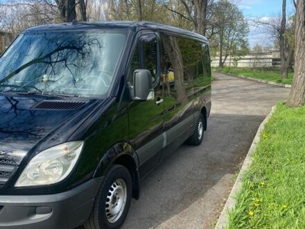 Черный Мерседес Sprinter, объемом двигателя 2.15 л и пробегом 419 тыс. км за 13000 $, фото 1 на Automoto.ua