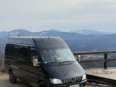 Черный Мерседес Sprinter, объемом двигателя 2.7 л и пробегом 297 тыс. км за 12800 $, фото 1 на Automoto.ua