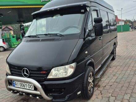 Черный Мерседес Sprinter, объемом двигателя 2.7 л и пробегом 389 тыс. км за 10000 $, фото 1 на Automoto.ua