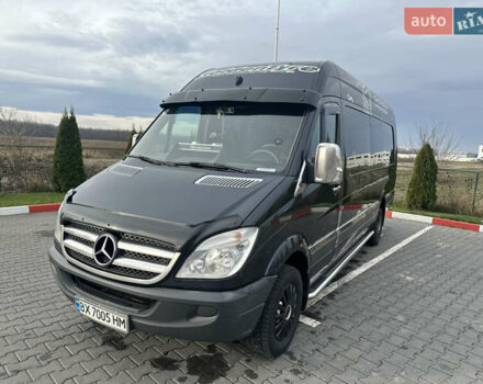 Чорний Мерседес Sprinter, об'ємом двигуна 2.99 л та пробігом 675 тис. км за 16800 $, фото 1 на Automoto.ua
