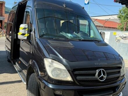Черный Мерседес Sprinter, объемом двигателя 2.99 л и пробегом 550 тыс. км за 17000 $, фото 1 на Automoto.ua