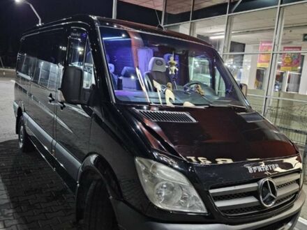Черный Мерседес Sprinter, объемом двигателя 2.2 л и пробегом 512 тыс. км за 20000 $, фото 1 на Automoto.ua