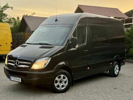 Чорний Мерседес Sprinter, об'ємом двигуна 2.1 л та пробігом 300 тис. км за 12800 $, фото 1 на Automoto.ua