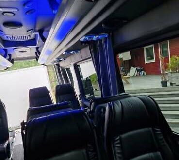Черный Мерседес Sprinter, объемом двигателя 0 л и пробегом 406 тыс. км за 13700 $, фото 1 на Automoto.ua