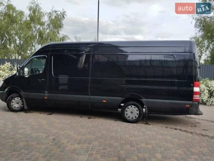 Черный Мерседес Sprinter, объемом двигателя 2.2 л и пробегом 360 тыс. км за 14000 $, фото 1 на Automoto.ua