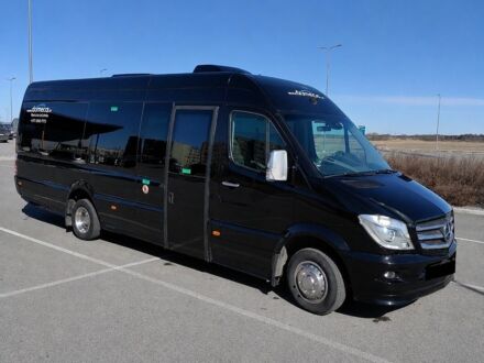 Черный Мерседес Sprinter, объемом двигателя 3 л и пробегом 430 тыс. км за 49900 $, фото 1 на Automoto.ua