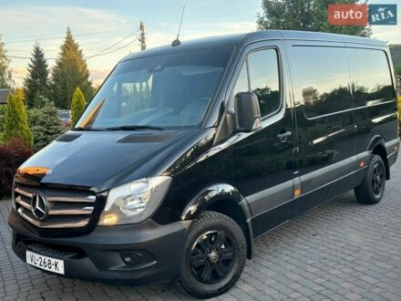 Черный Мерседес Sprinter, объемом двигателя 2.2 л и пробегом 290 тыс. км за 20999 $, фото 1 на Automoto.ua