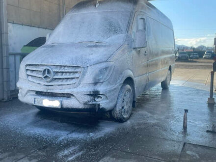 Мерседес Sprinter 2014 в Хусте на Automoto.ua Черный Мерседес Sprinter, объемом двигателя 2.99 л и пробегом 398 тыс. км за 25500 $, фото 1 на Automoto.ua