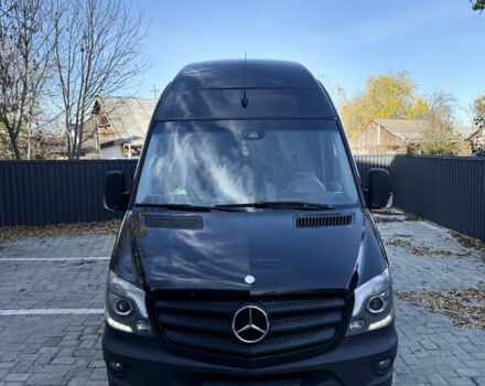 Черный Мерседес Sprinter, объемом двигателя 2.2 л и пробегом 660 тыс. км за 31459 $, фото 1 на Automoto.ua
