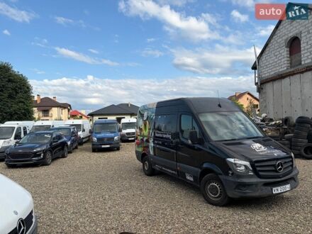 Черный Мерседес Sprinter, объемом двигателя 2.2 л и пробегом 184 тыс. км за 15900 $, фото 1 на Automoto.ua