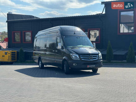 Черный Мерседес Sprinter, объемом двигателя 3 л и пробегом 688 тыс. км за 37500 $, фото 1 на Automoto.ua