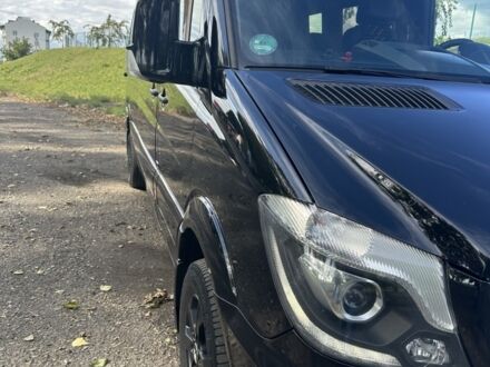 Черный Мерседес Sprinter, объемом двигателя 3 л и пробегом 790 тыс. км за 34525 $, фото 1 на Automoto.ua