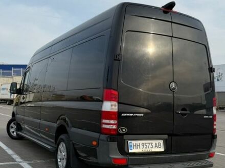 Черный Мерседес Sprinter, объемом двигателя 2.99 л и пробегом 527 тыс. км за 35500 $, фото 1 на Automoto.ua