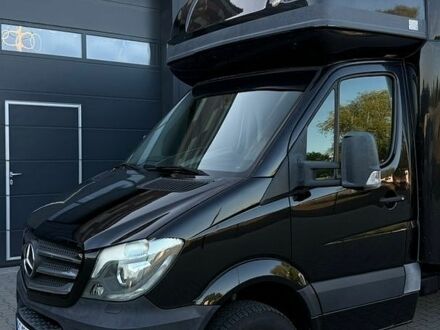 Черный Мерседес Sprinter, объемом двигателя 2.99 л и пробегом 588 тыс. км за 22300 $, фото 1 на Automoto.ua
